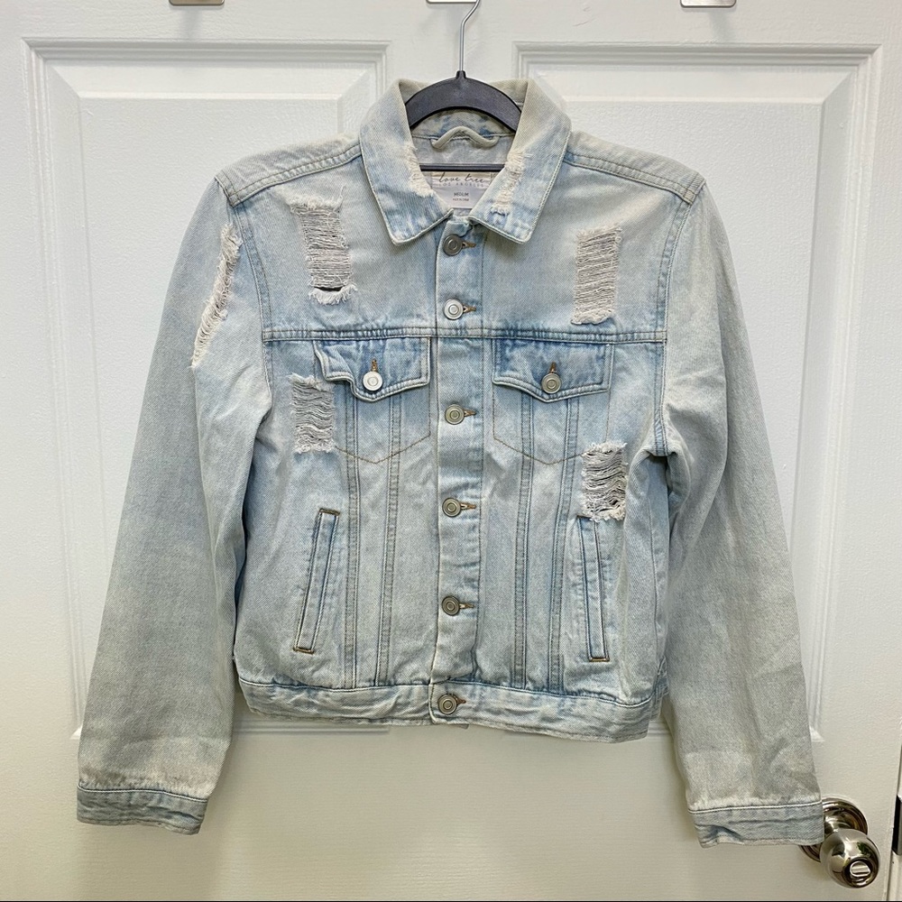 NWOT Love Tree Light Wash Distressed Jean Jacket